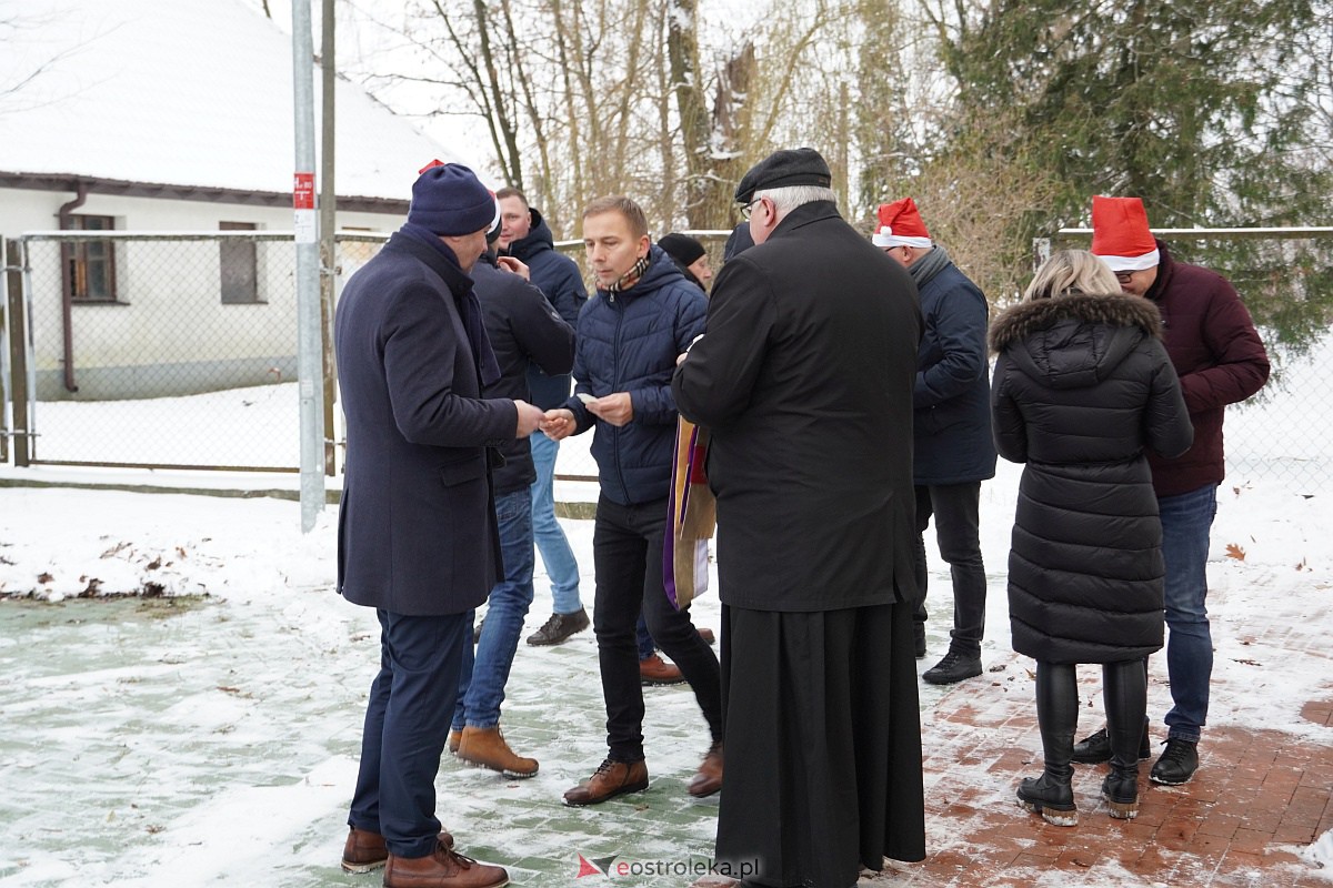Wigilia na Osiedlu Stacja [10.12.2023] - zdjęcie #48 - eOstroleka.pl