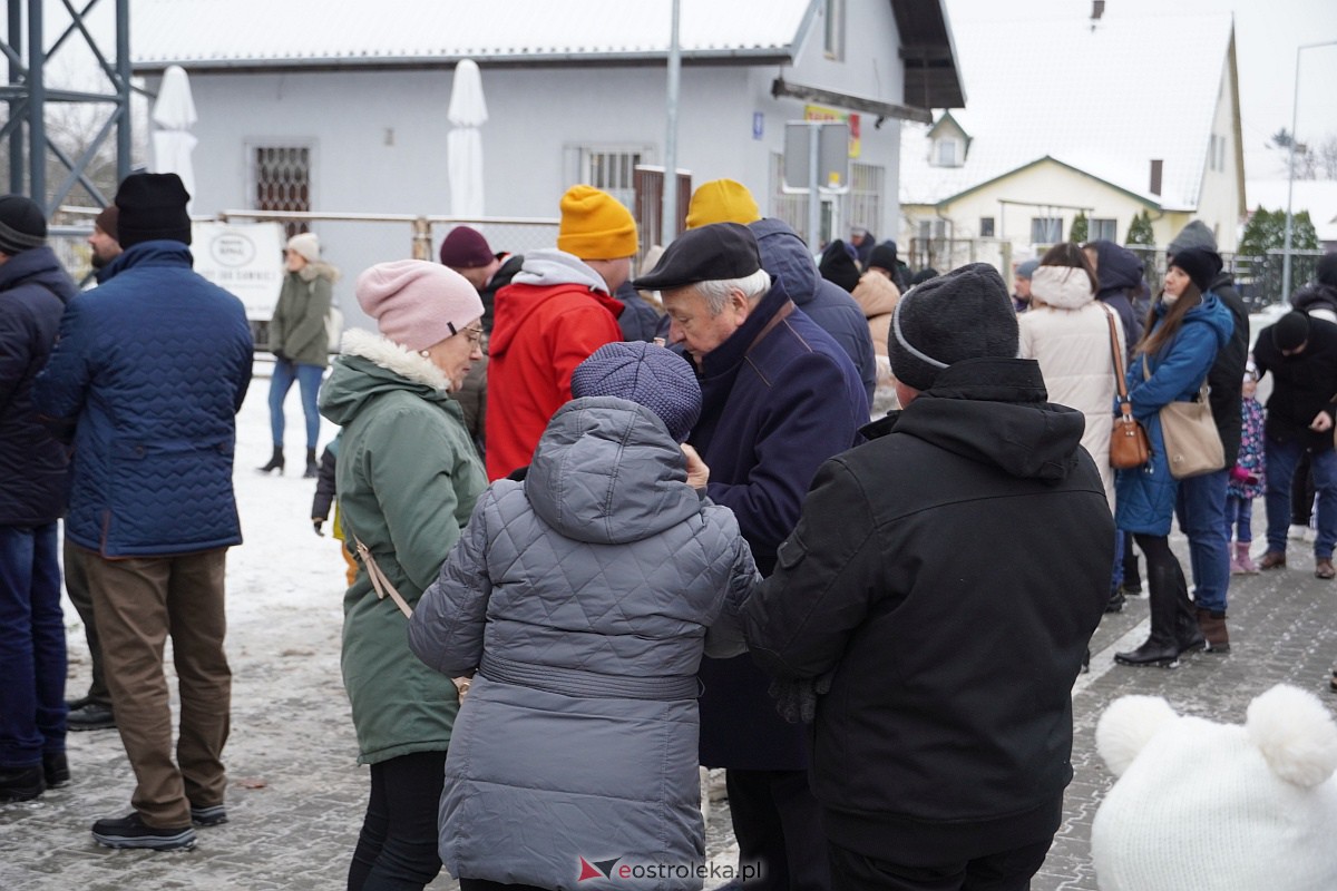 Wigilia na Osiedlu Stacja [10.12.2023] - zdjęcie #39 - eOstroleka.pl