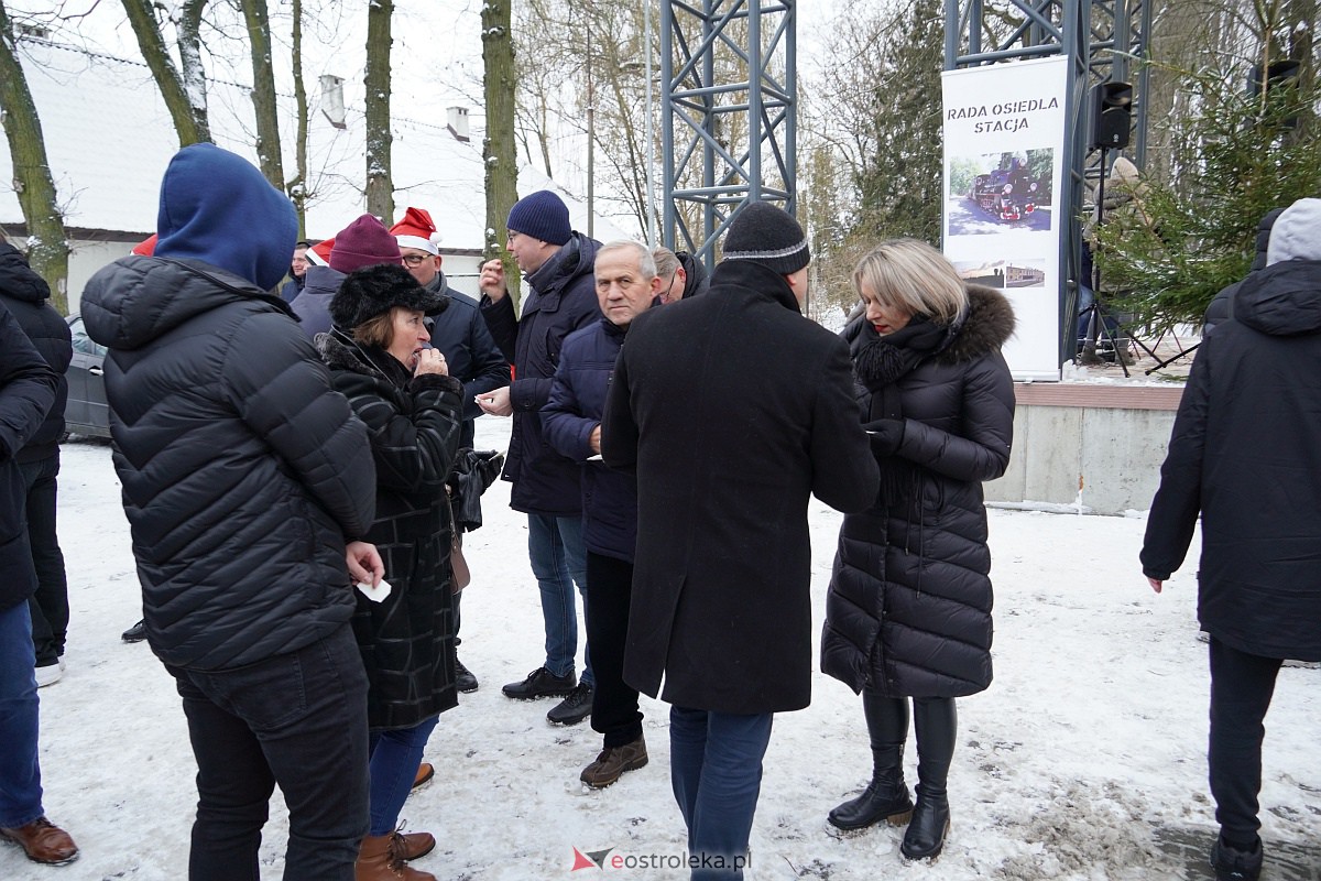 Wigilia na Osiedlu Stacja [10.12.2023] - zdjęcie #36 - eOstroleka.pl