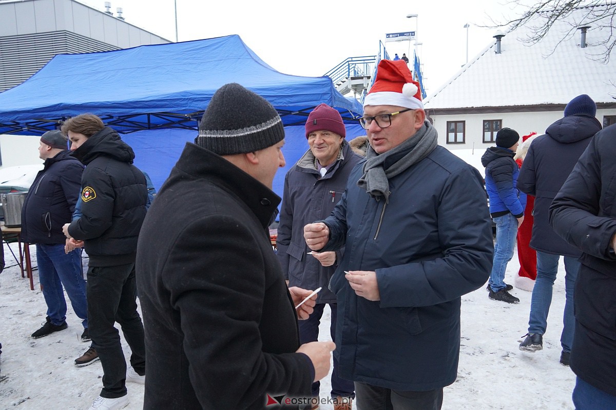 Wigilia na Osiedlu Stacja [10.12.2023] - zdjęcie #33 - eOstroleka.pl