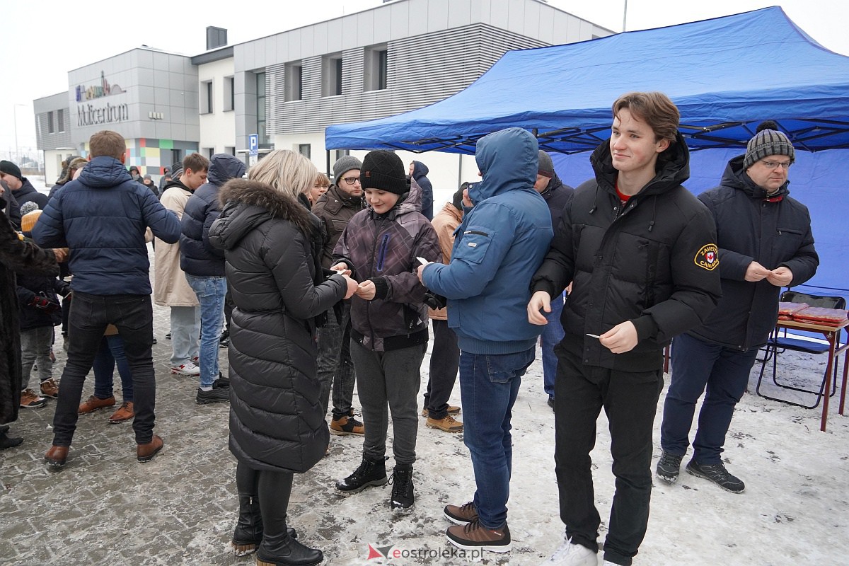 Wigilia na Osiedlu Stacja [10.12.2023] - zdjęcie #31 - eOstroleka.pl