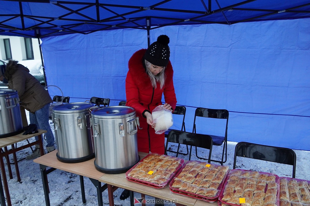 Wigilia na Osiedlu Stacja [10.12.2023] - zdjęcie #23 - eOstroleka.pl
