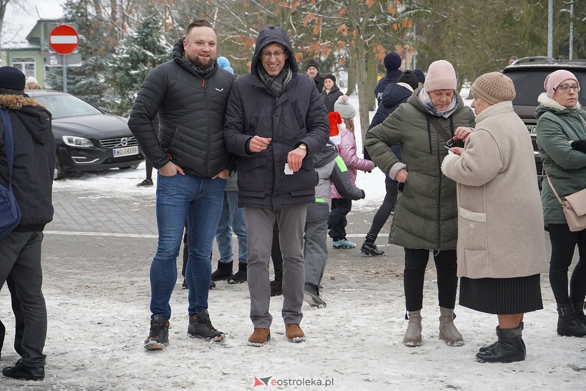 Wigilia na Osiedlu Stacja [10.12.2023] - zdjęcie #19 - eOstroleka.pl