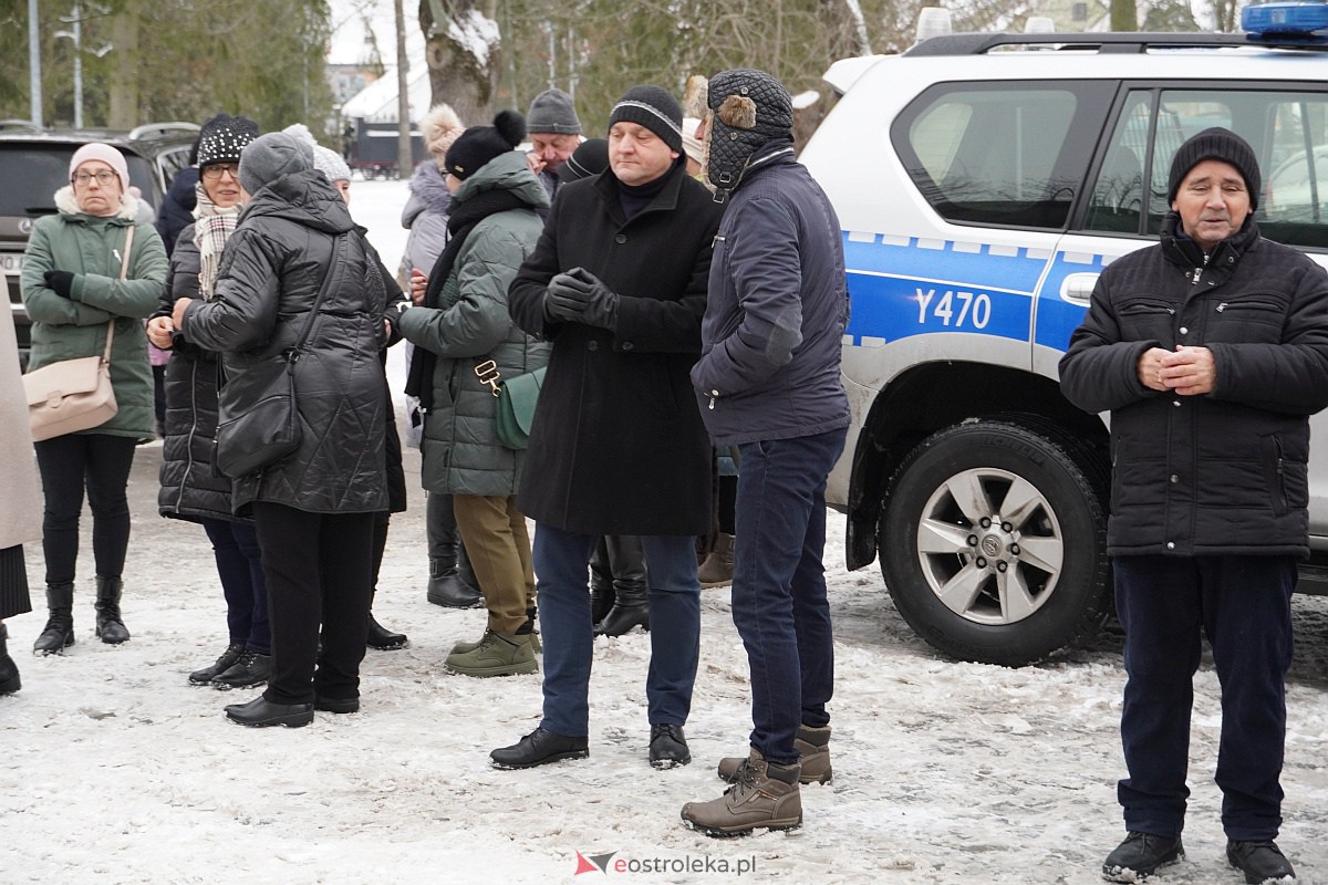 Wigilia na Osiedlu Stacja [10.12.2023] - zdjęcie #18 - eOstroleka.pl