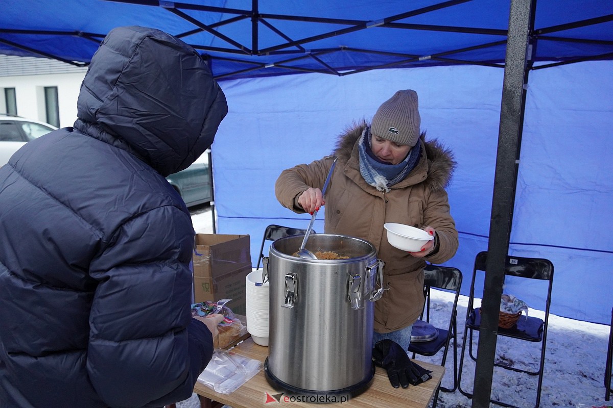 Wigilia na Osiedlu Stacja [10.12.2023] - zdjęcie #13 - eOstroleka.pl