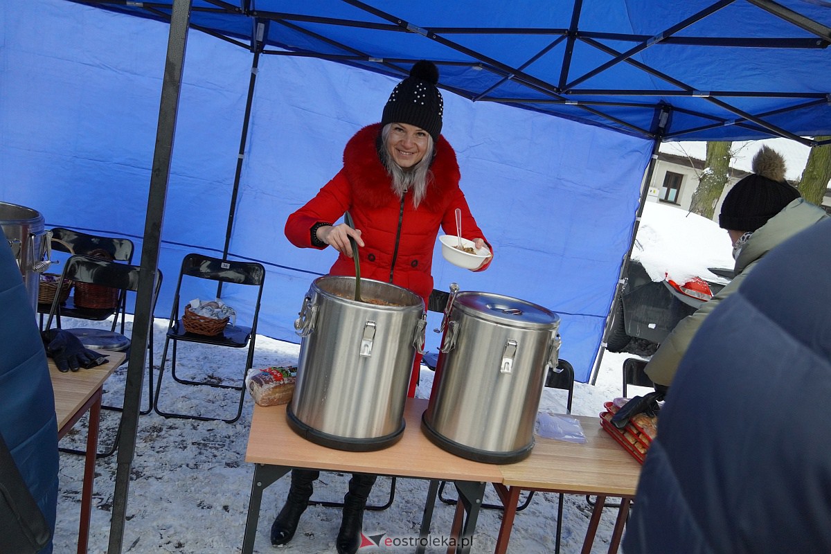 Wigilia na Osiedlu Stacja [10.12.2023] - zdjęcie #12 - eOstroleka.pl