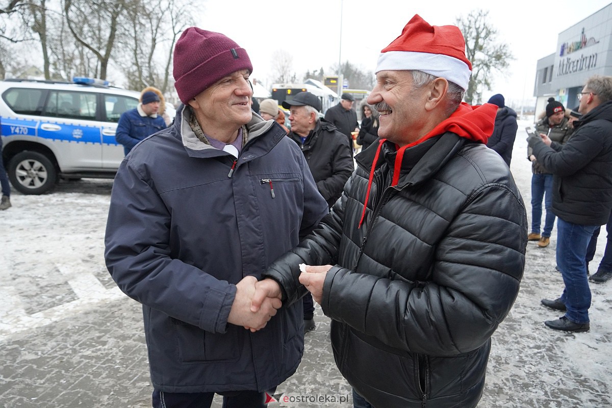 Wigilia na Osiedlu Stacja [10.12.2023] - zdjęcie #10 - eOstroleka.pl
