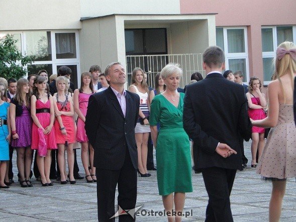 Bal Gimnazjalny w Gimnazjum nr 1 (04.06.2011) - zdjęcie #31 - eOstroleka.pl