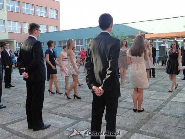 Bal Gimnazjalny w Gimnazjum nr 1 (04.06.2011) - zdjęcie #61 - eOstroleka.pl