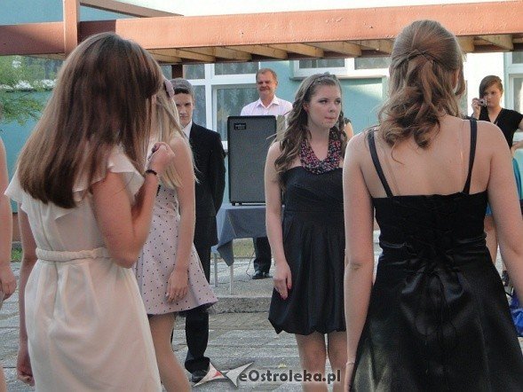 Bal Gimnazjalny w Gimnazjum nr 1 (04.06.2011) - zdjęcie #59 - eOstroleka.pl