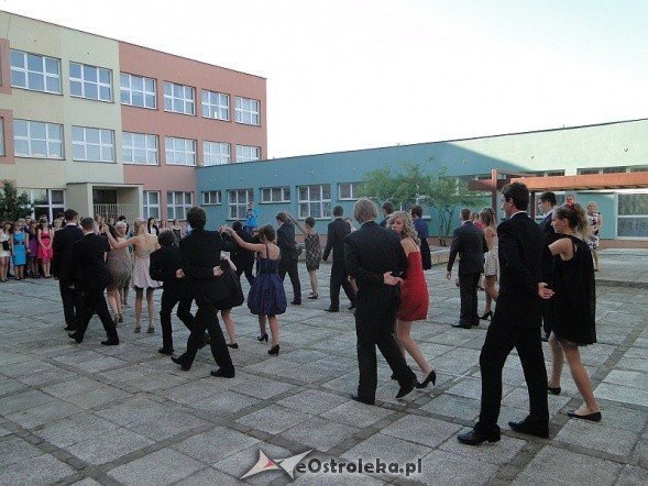 Bal Gimnazjalny w Gimnazjum nr 1 (04.06.2011) - zdjęcie #52 - eOstroleka.pl