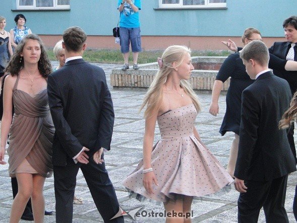 Bal Gimnazjalny w Gimnazjum nr 1 (04.06.2011) - zdjęcie #51 - eOstroleka.pl