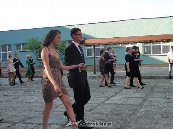 Bal Gimnazjalny w Gimnazjum nr 1 (04.06.2011) - zdjęcie #47 - eOstroleka.pl