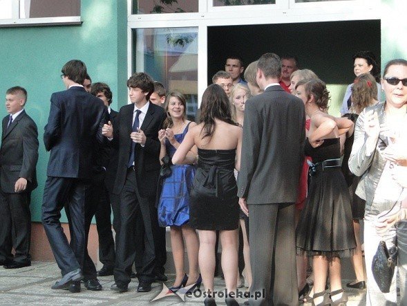 Bal Gimnazjalny w Gimnazjum nr 1 (04.06.2011) - zdjęcie #43 - eOstroleka.pl