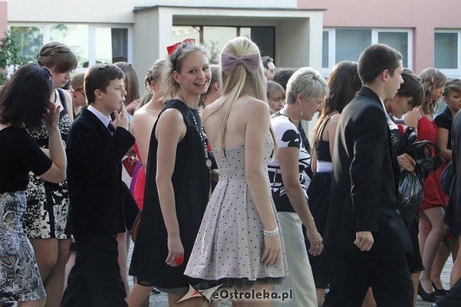 Bal Gimnazjalny w Gimnazjum nr 1 (04.06.2011) - zdjęcie #37 - eOstroleka.pl