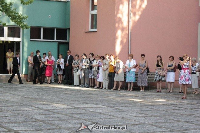 Bal Gimnazjalny w Gimnazjum nr 1 (04.06.2011) - zdjęcie #35 - eOstroleka.pl