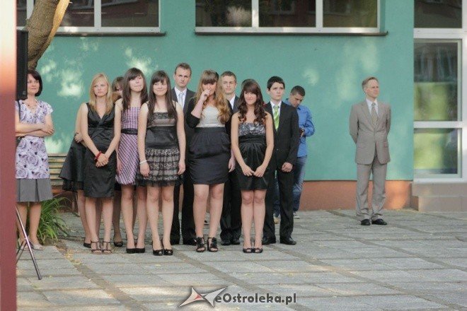 Bal Gimnazjalny w Gimnazjum nr 1 (04.06.2011) - zdjęcie #29 - eOstroleka.pl