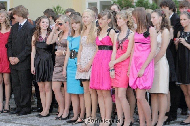 Bal Gimnazjalny w Gimnazjum nr 1 (04.06.2011) - zdjęcie #22 - eOstroleka.pl