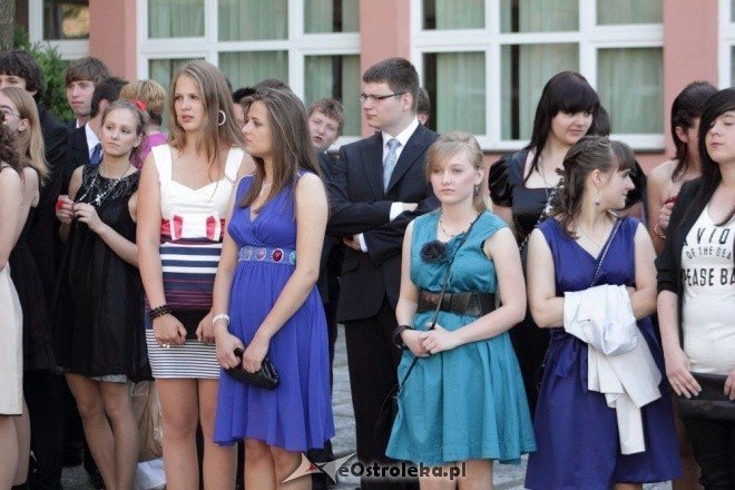 Bal Gimnazjalny w Gimnazjum nr 1 (04.06.2011) - zdjęcie #21 - eOstroleka.pl