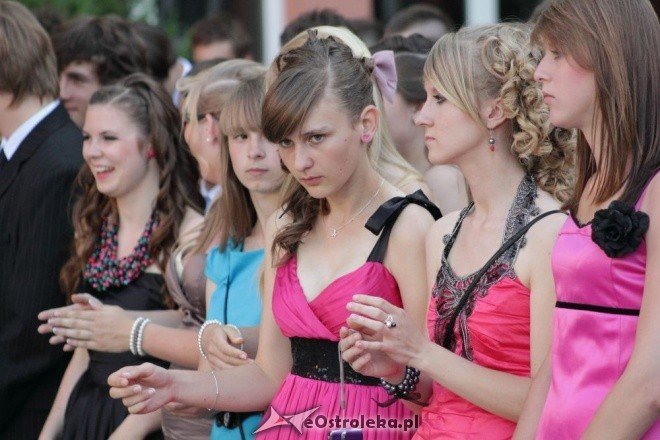 Bal Gimnazjalny w Gimnazjum nr 1 (04.06.2011) - zdjęcie #20 - eOstroleka.pl