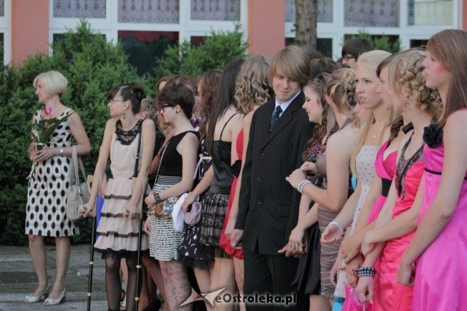 Bal Gimnazjalny w Gimnazjum nr 1 (04.06.2011) - zdjęcie #12 - eOstroleka.pl