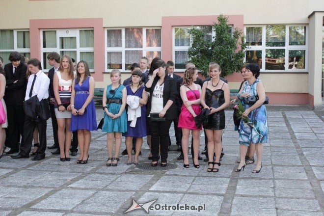 Bal Gimnazjalny w Gimnazjum nr 1 (04.06.2011) - zdjęcie #8 - eOstroleka.pl