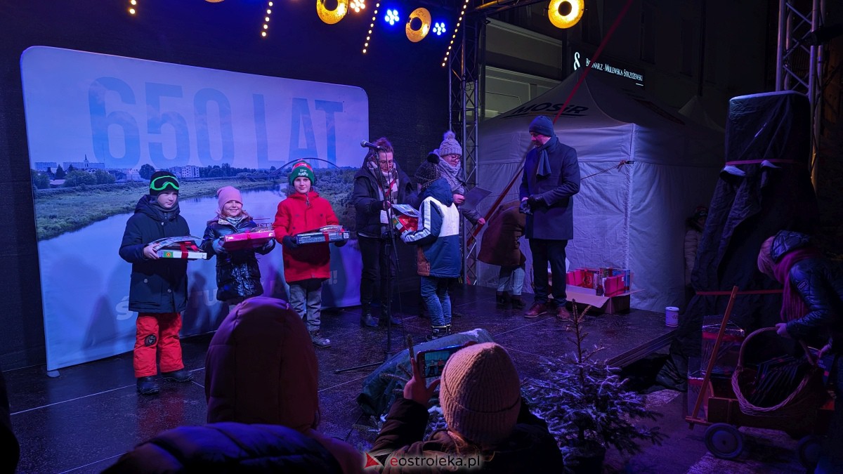 I KurpiowskiJarmark Bożonarodzeniowy w Ostrołęce - strojenie choinki [10.12.2023] - zdjęcie #91 - eOstroleka.pl