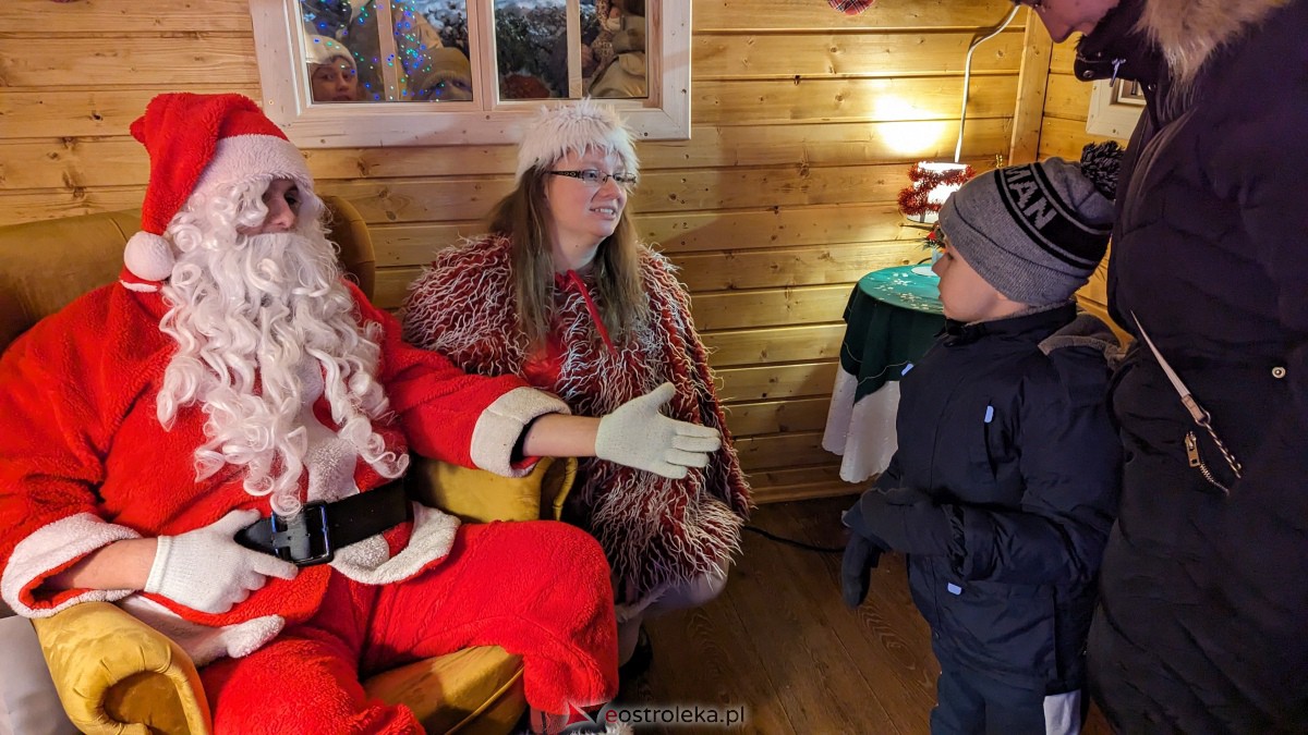 I KurpiowskiJarmark Bożonarodzeniowy w Ostrołęce - strojenie choinki [10.12.2023] - zdjęcie #54 - eOstroleka.pl