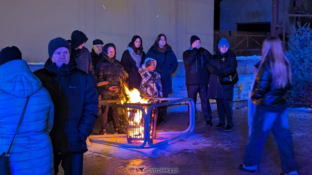 I KurpiowskiJarmark Bożonarodzeniowy w Ostrołęce - strojenie choinki [10.12.2023] - zdjęcie #23 - eOstroleka.pl