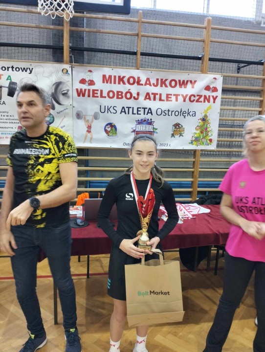 Mikołajkowy Wielobój Atletyczny w SP 10 - zdjęcie #8 - eOstroleka.pl