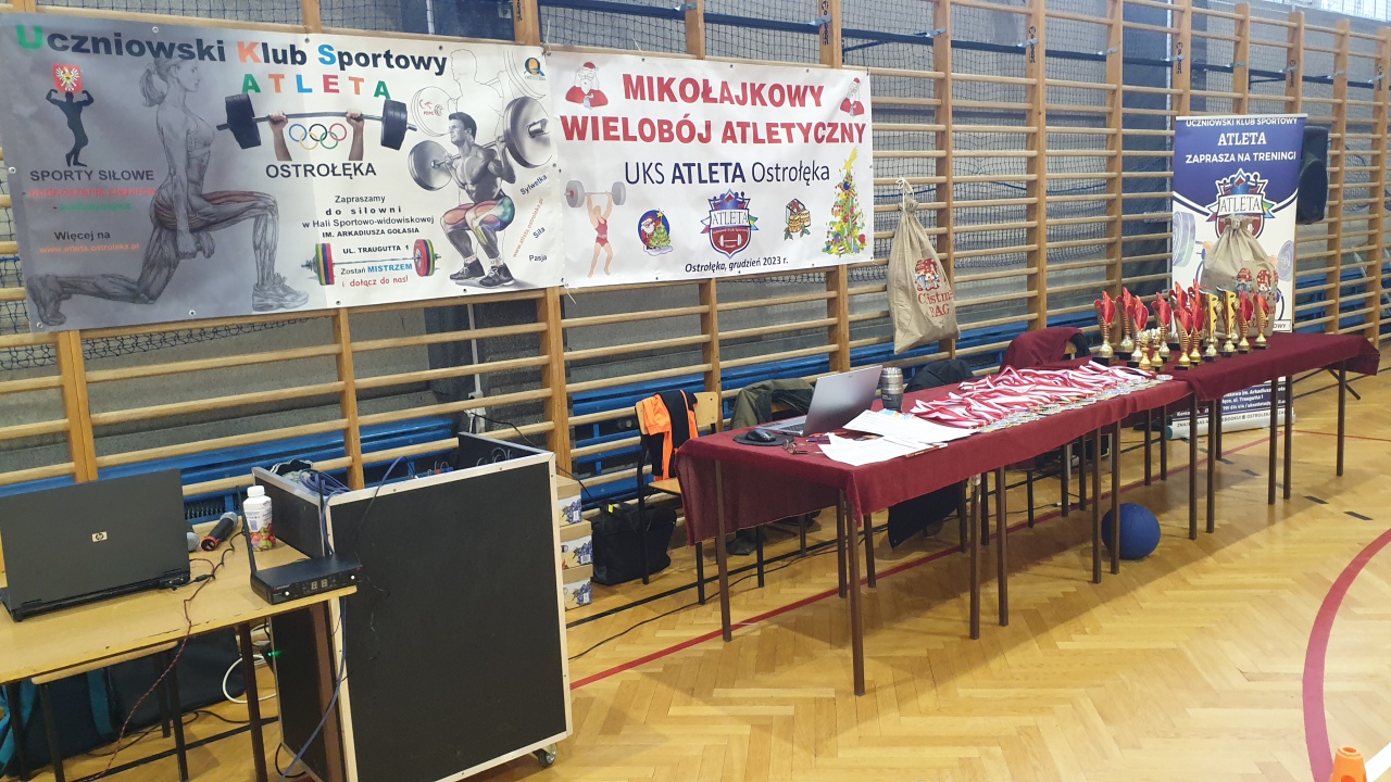 Mikołajkowy Wielobój Atletyczny w SP 10 - zdjęcie #18 - eOstroleka.pl