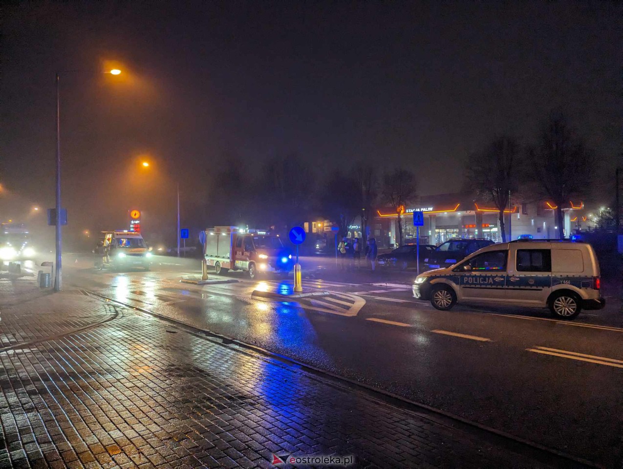Wypadek na Targowej w Ostrołęce [12.12.2023] - zdjęcie #13 - eOstroleka.pl