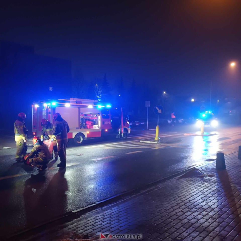 Wypadek na Targowej w Ostrołęce [12.12.2023] - zdjęcie #2 - eOstroleka.pl