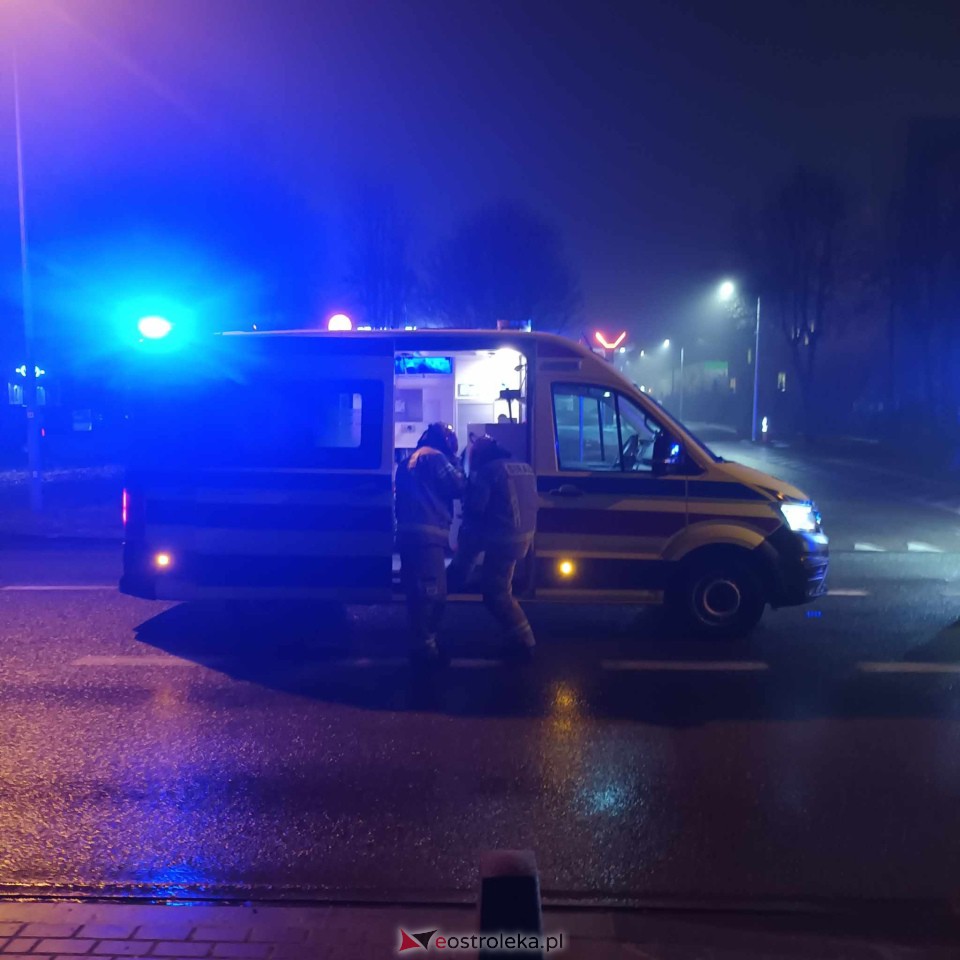 Wypadek na Targowej w Ostrołęce [12.12.2023] - zdjęcie #1 - eOstroleka.pl
