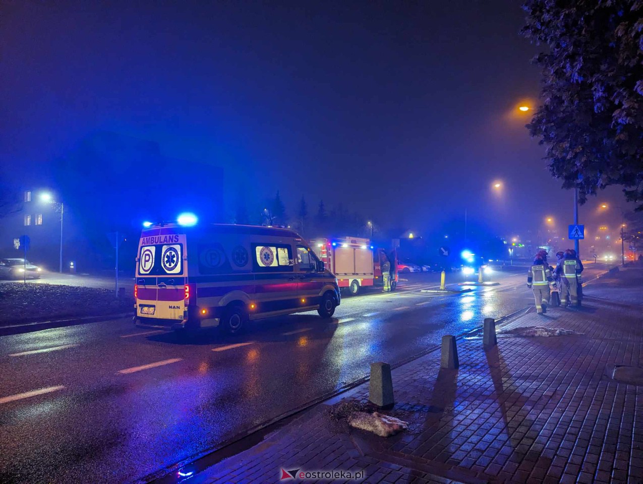 Wypadek na Targowej w Ostrołęce [12.12.2023] - zdjęcie #10 - eOstroleka.pl