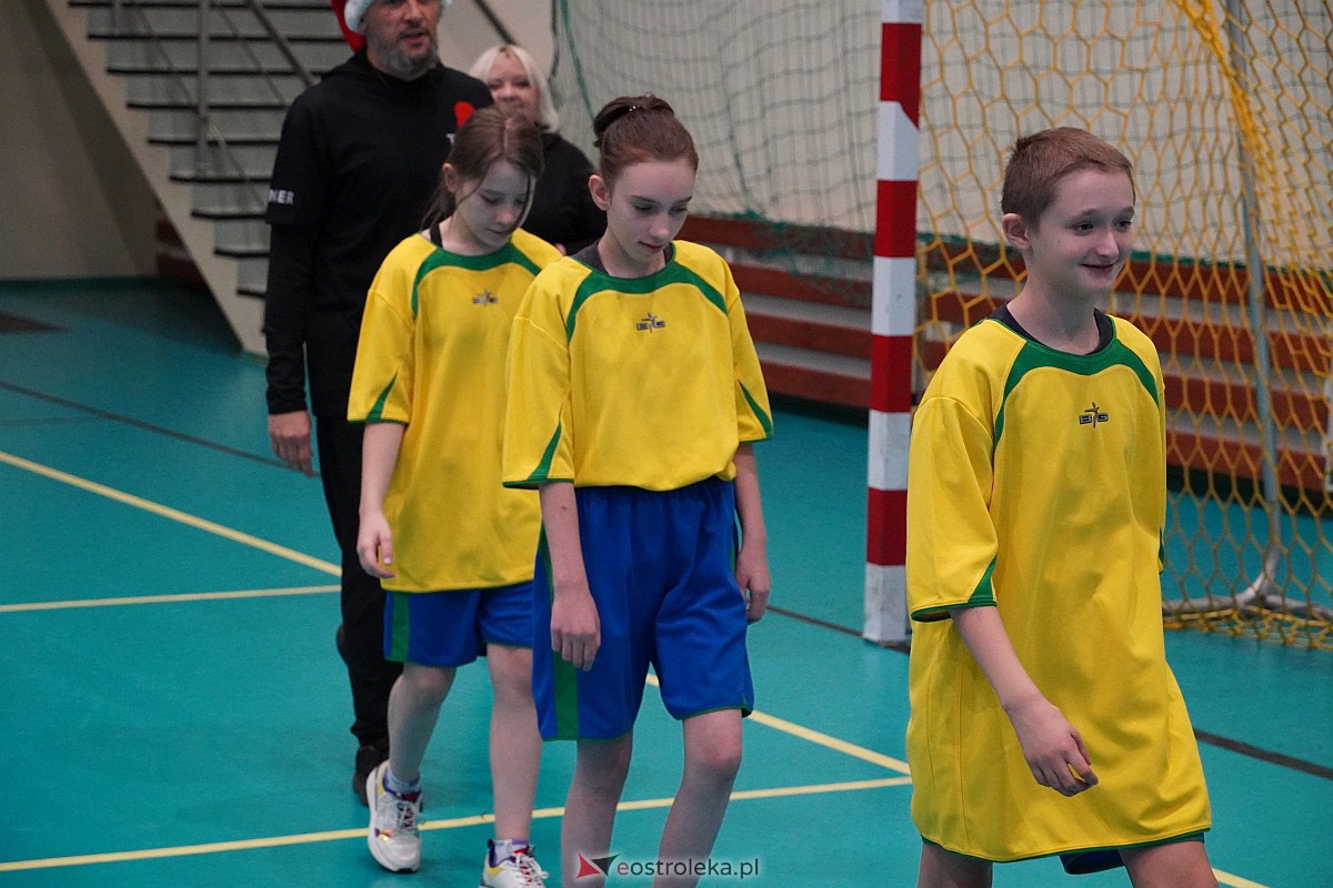 II Mikołajkowa Spartakiada Sportowa w Ostrołęce [13.12.2023] - zdjęcie #125 - eOstroleka.pl