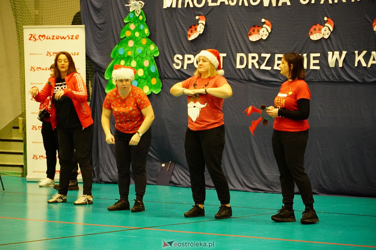 II Mikołajkowa Spartakiada Sportowa w Ostrołęce [13.12.2023] - zdjęcie #79 - eOstroleka.pl
