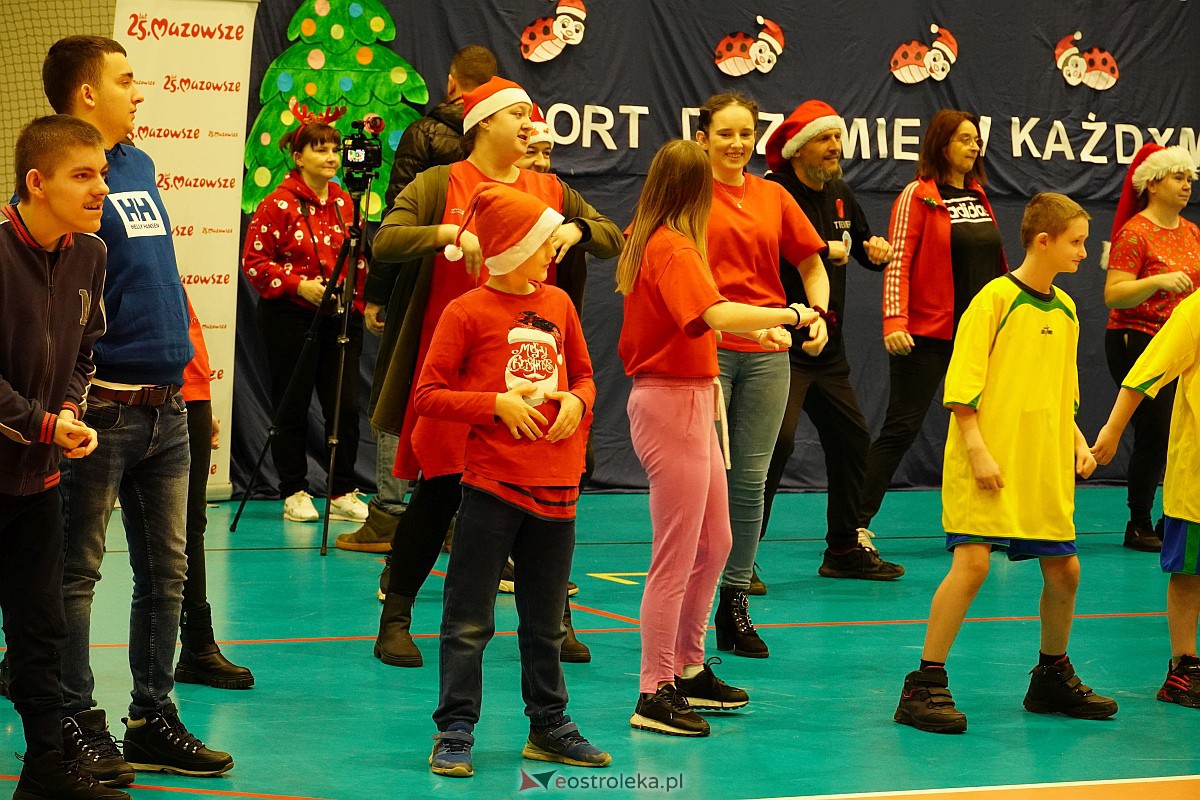 II Mikołajkowa Spartakiada Sportowa w Ostrołęce [13.12.2023] - zdjęcie #71 - eOstroleka.pl