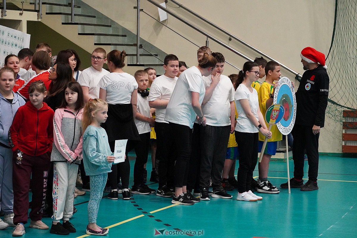 II Mikołajkowa Spartakiada Sportowa w Ostrołęce [13.12.2023] - zdjęcie #15 - eOstroleka.pl