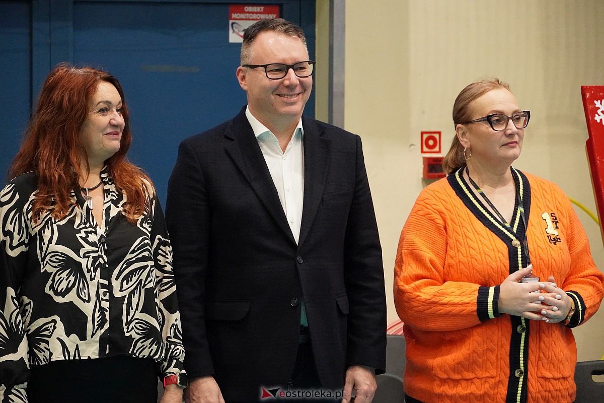 II Mikołajkowa Spartakiada Sportowa w Ostrołęce [13.12.2023] - zdjęcie #1 - eOstroleka.pl