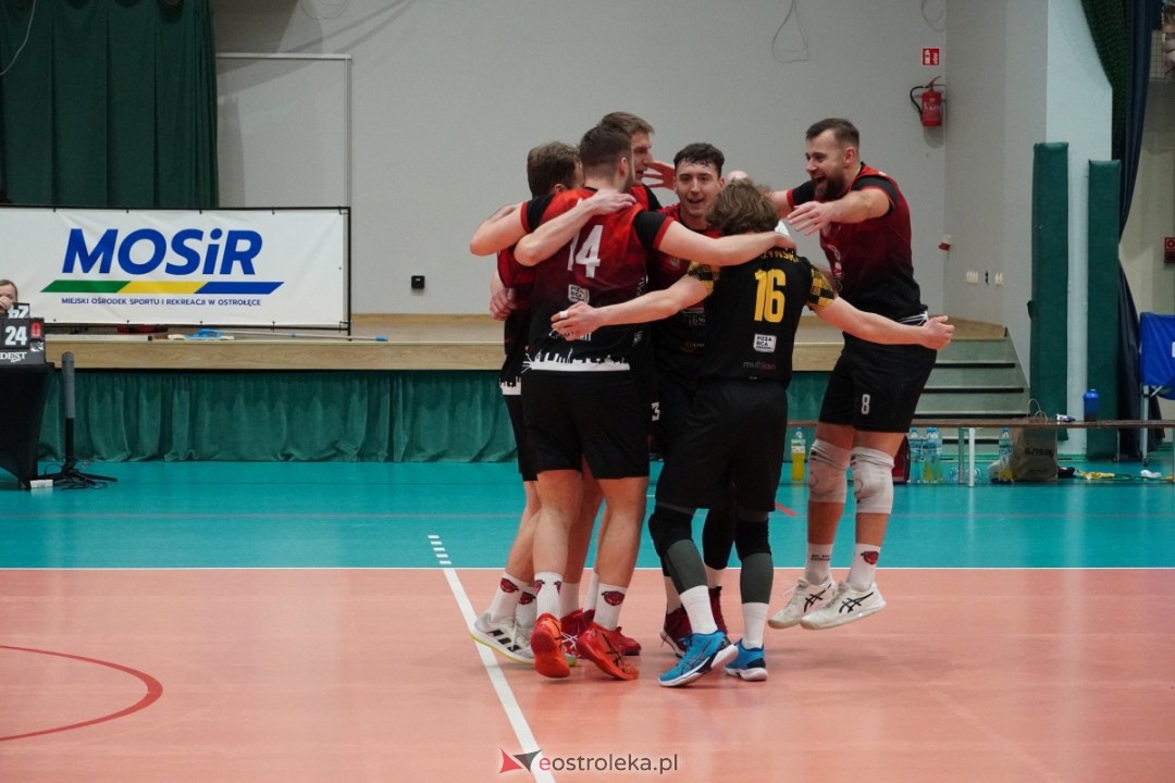 SPS Volley Ostrołęka - Metro Warszawa [13.12.2023] - zdjęcie #45 - eOstroleka.pl