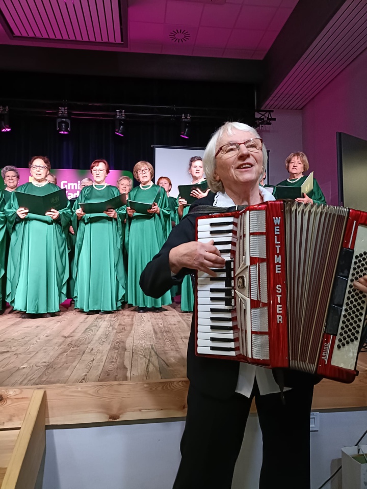 Biblioteczka Kurpiowska świętuje 16 lat. 51 tytułów dla Kurpi i regionu [15.12.2023] - zdjęcie #25 - eOstroleka.pl