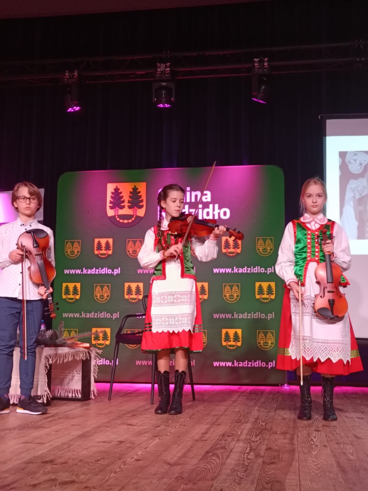 Biblioteczka Kurpiowska świętuje 16 lat. 51 tytułów dla Kurpi i regionu [15.12.2023] - zdjęcie #18 - eOstroleka.pl