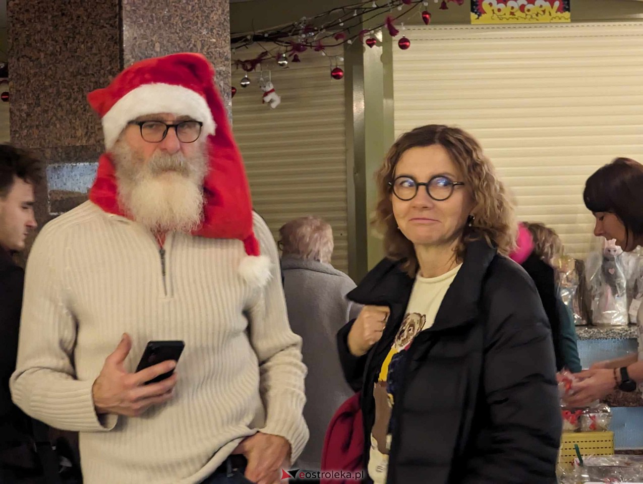 Kiermasz i spektakl dla Zuzi Berezy [16.12.2023] - zdjęcie #34 - eOstroleka.pl