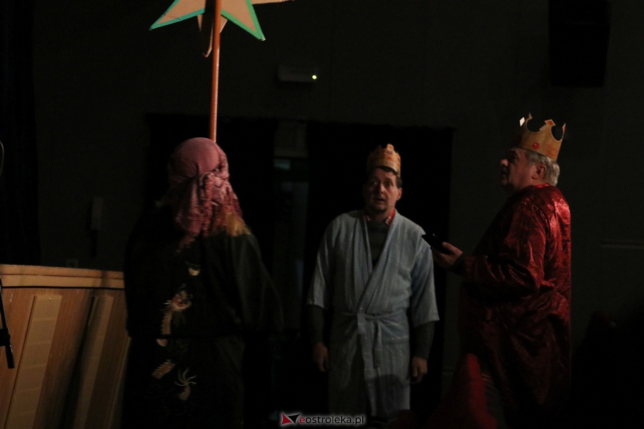 Kiermasz i spektakl dla Zuzi Berezy [16.12.2023] - zdjęcie #9 - eOstroleka.pl