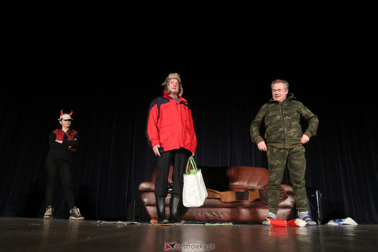 Kiermasz i spektakl dla Zuzi Berezy [16.12.2023] - zdjęcie #6 - eOstroleka.pl