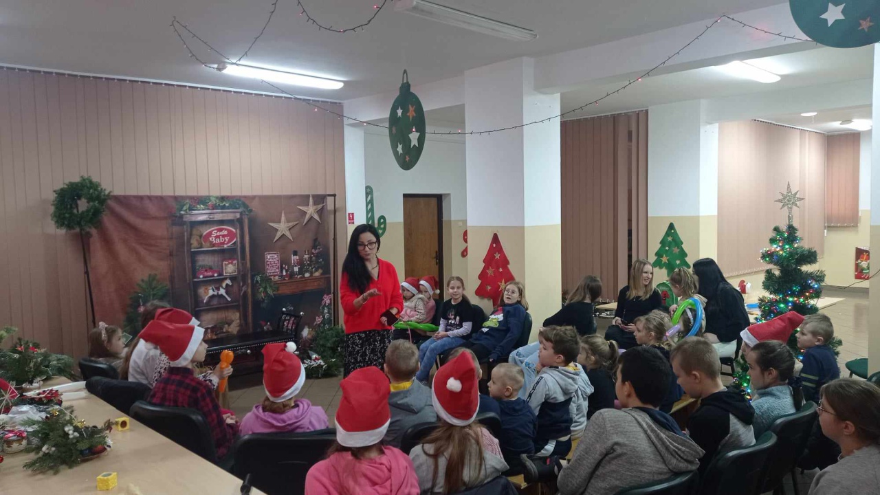 Kurpiowskie Podchody w Mikołajem w Glebie [16.12.2023] - zdjęcie #8 - eOstroleka.pl