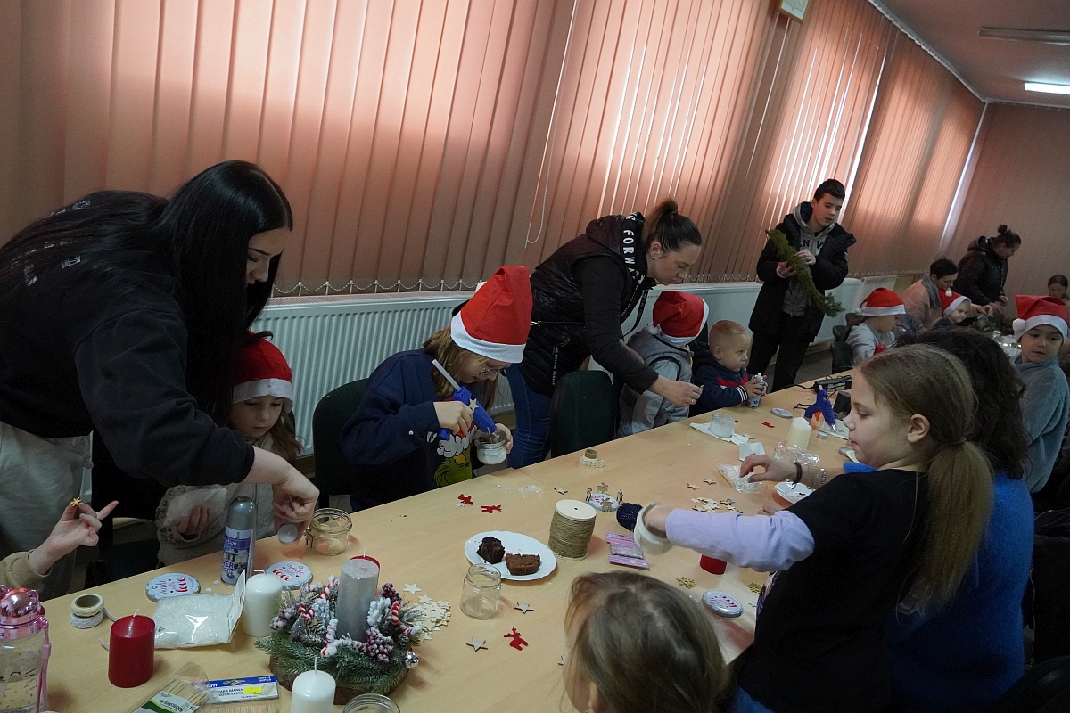 Kurpiowskie Podchody w Mikołajem w Glebie [16.12.2023] - zdjęcie #7 - eOstroleka.pl