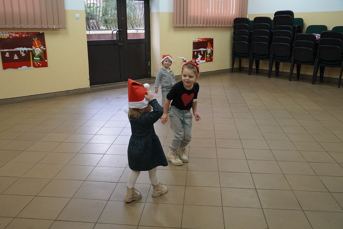 Kurpiowskie Podchody w Mikołajem w Glebie [16.12.2023] - zdjęcie #1 - eOstroleka.pl