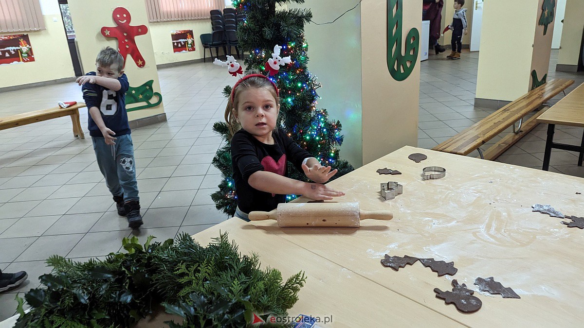 Kurpiowskie Podchody w Mikołajem w Glebie [16.12.2023] - zdjęcie #61 - eOstroleka.pl